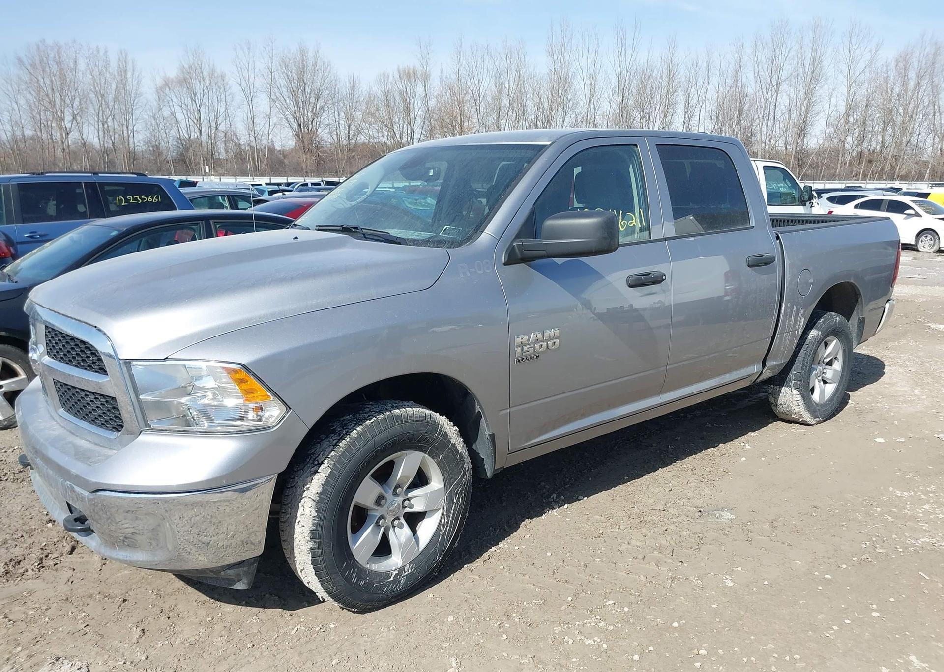 2022 RAM 1500 CLASSIC SLT
