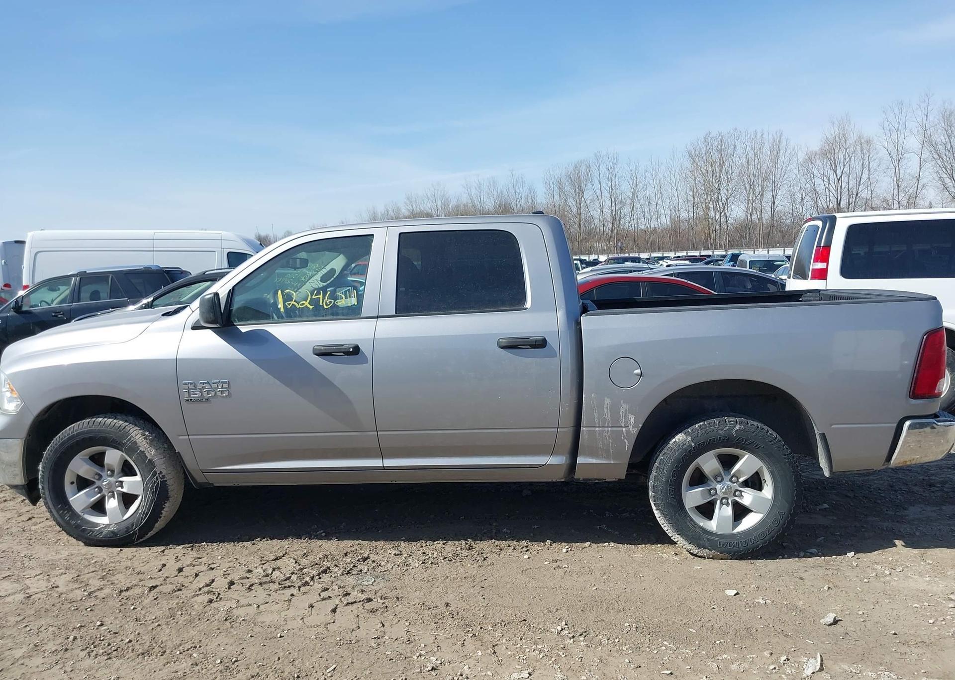 2022 RAM 1500 CLASSIC SLT
