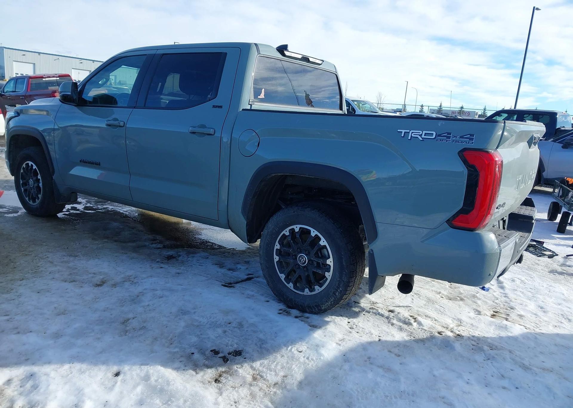2024 TOYOTA TUNDRA CREWMAX SR