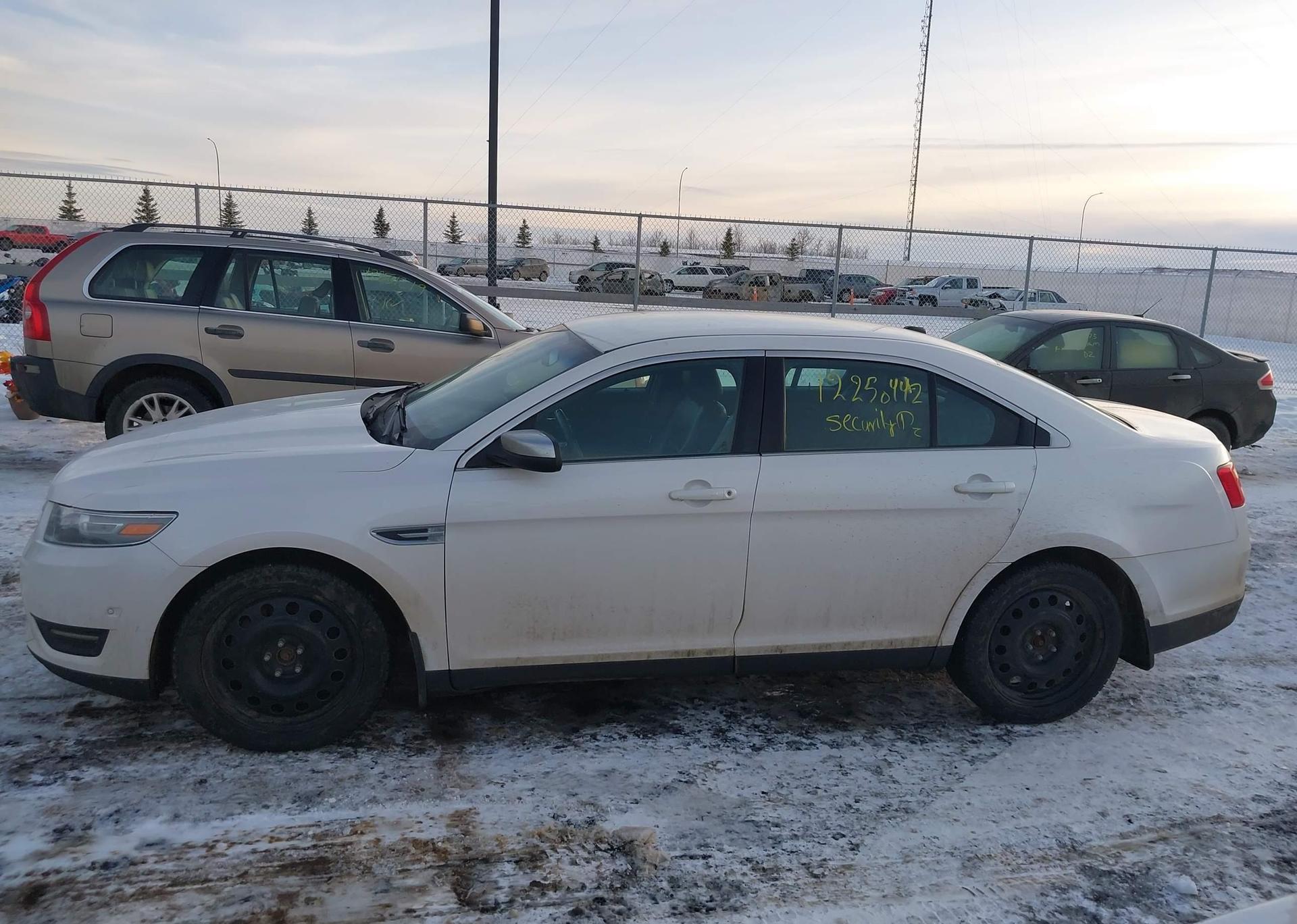 2013 FORD TAURUS LIMITED