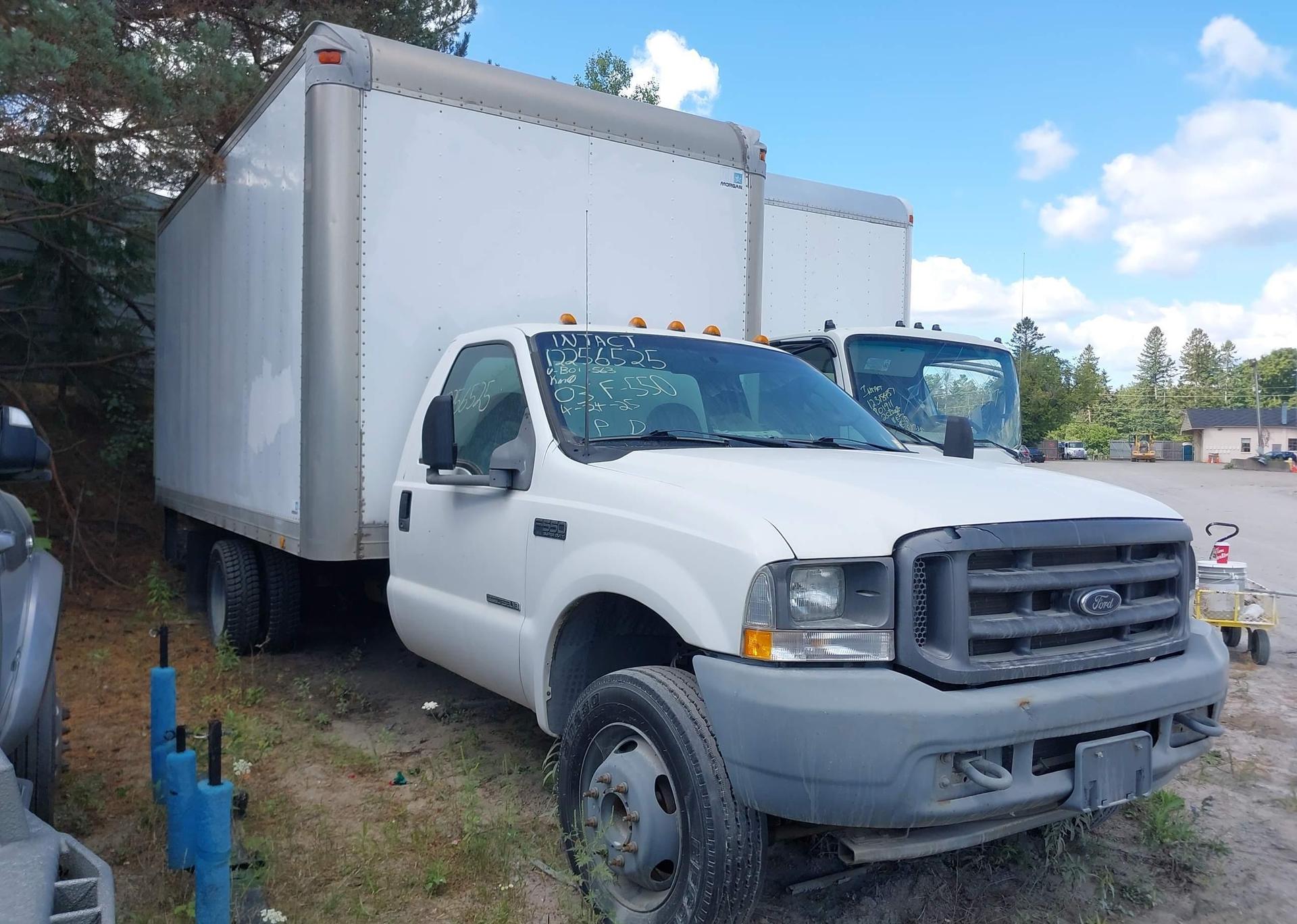 2003 FORD F-550 XL