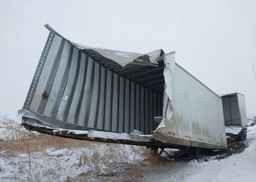 2022 MANAC INC VAN TRAILER