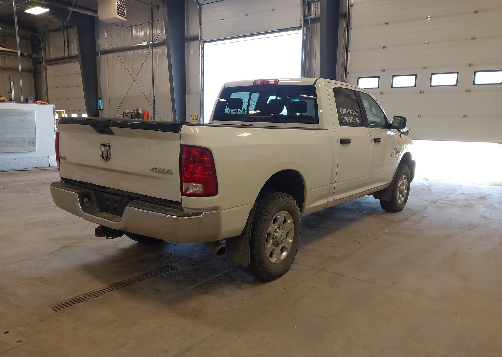 2016 RAM 3500 SLT