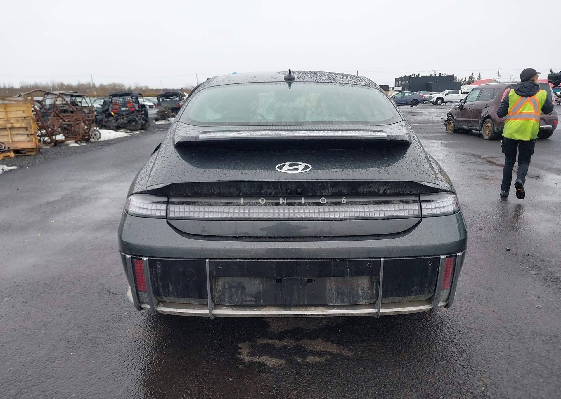 2024 HYUNDAI IONIQ 6 PREFERRED LONG RANGE WITH ULTIMATE PACKAGE