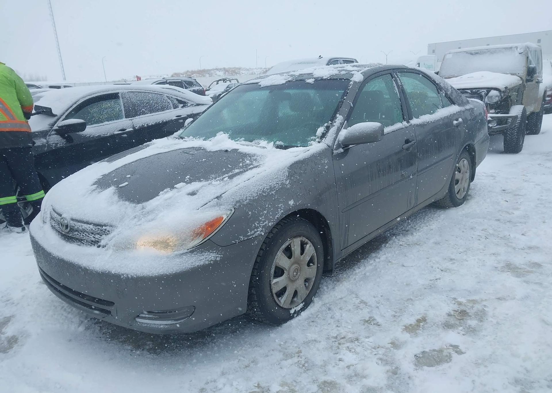 2002 TOYOTA CAMRY LE