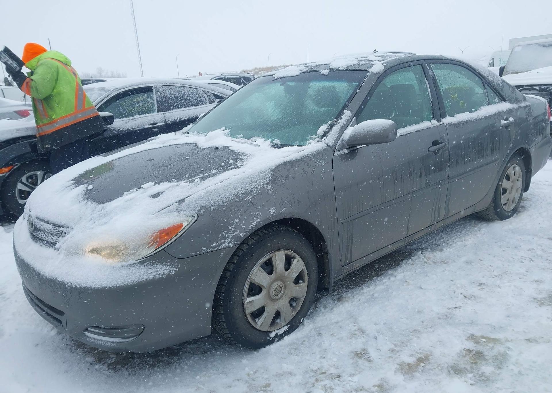 2002 TOYOTA CAMRY LE