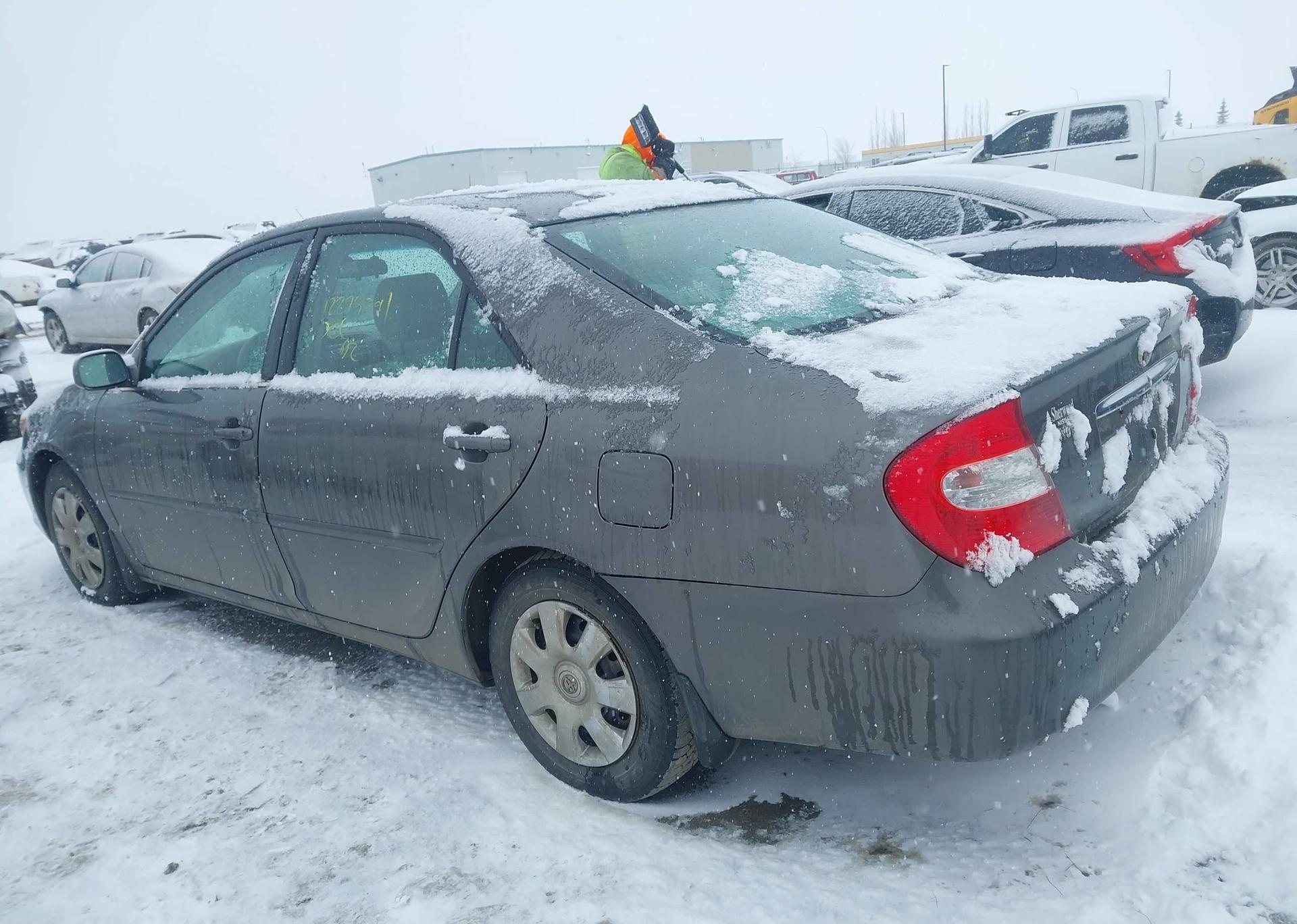2002 TOYOTA CAMRY LE