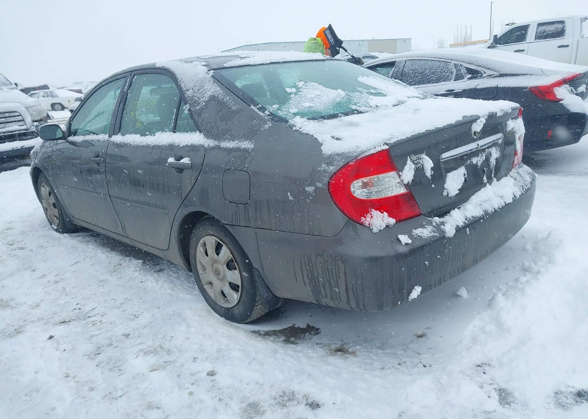 2002 TOYOTA CAMRY LE
