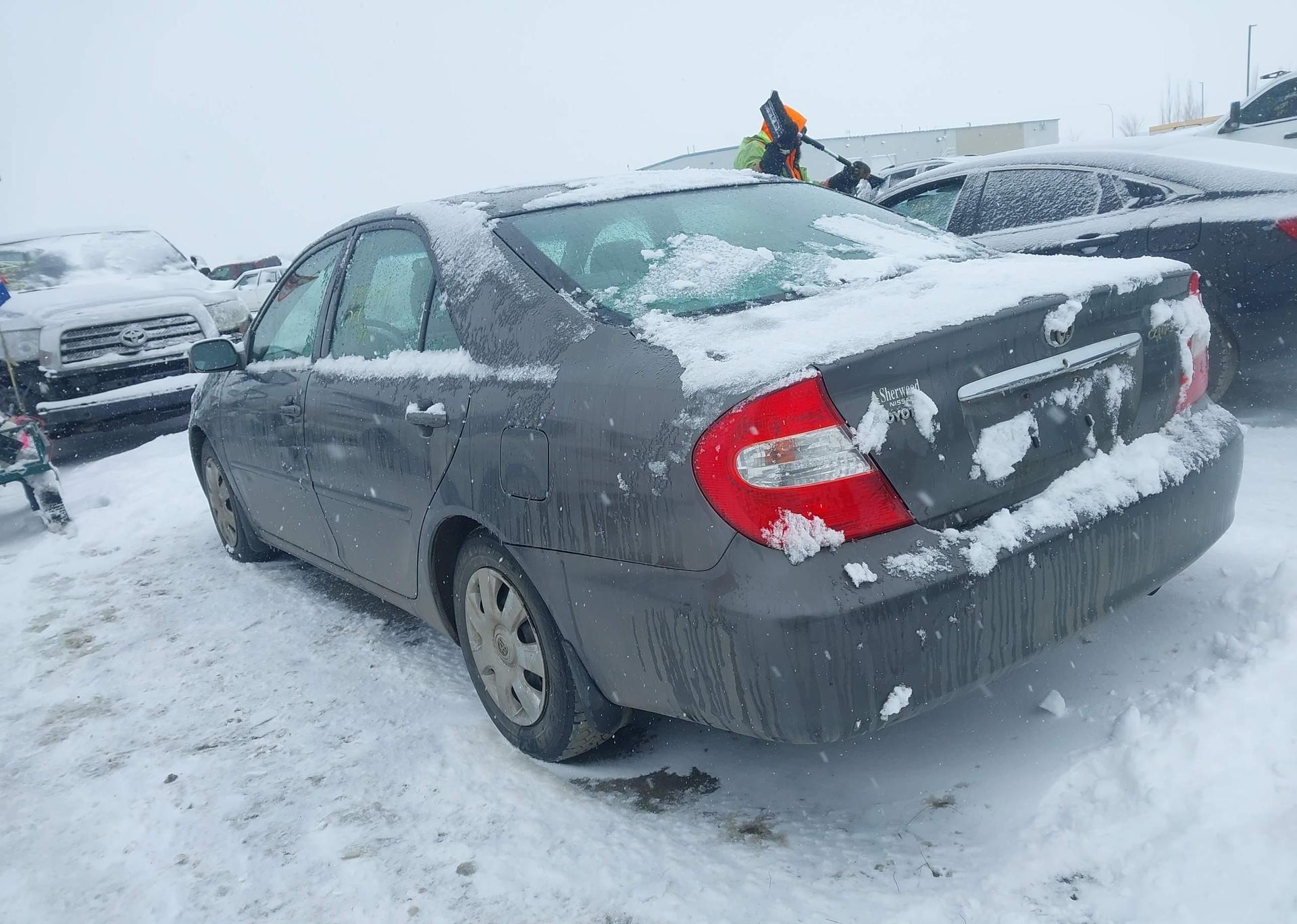 2002 TOYOTA CAMRY LE