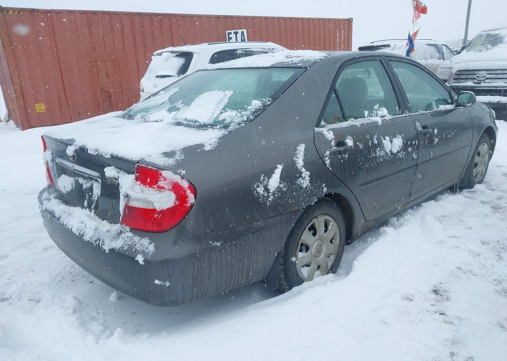 2002 TOYOTA CAMRY LE