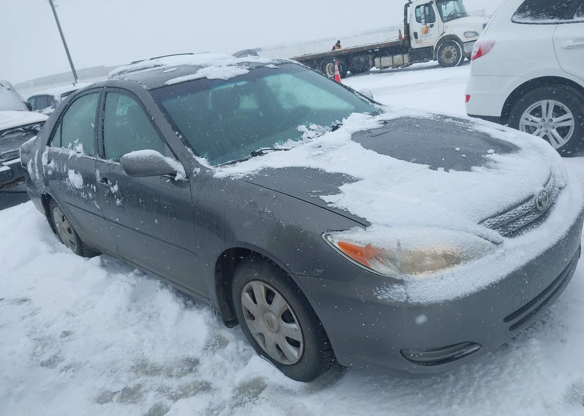 2002 TOYOTA CAMRY LE