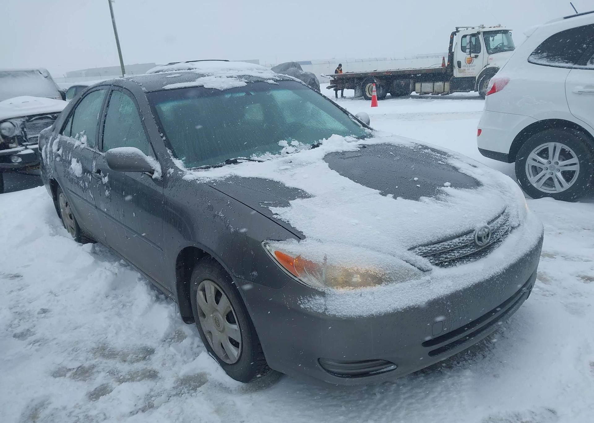 2002 TOYOTA CAMRY LE