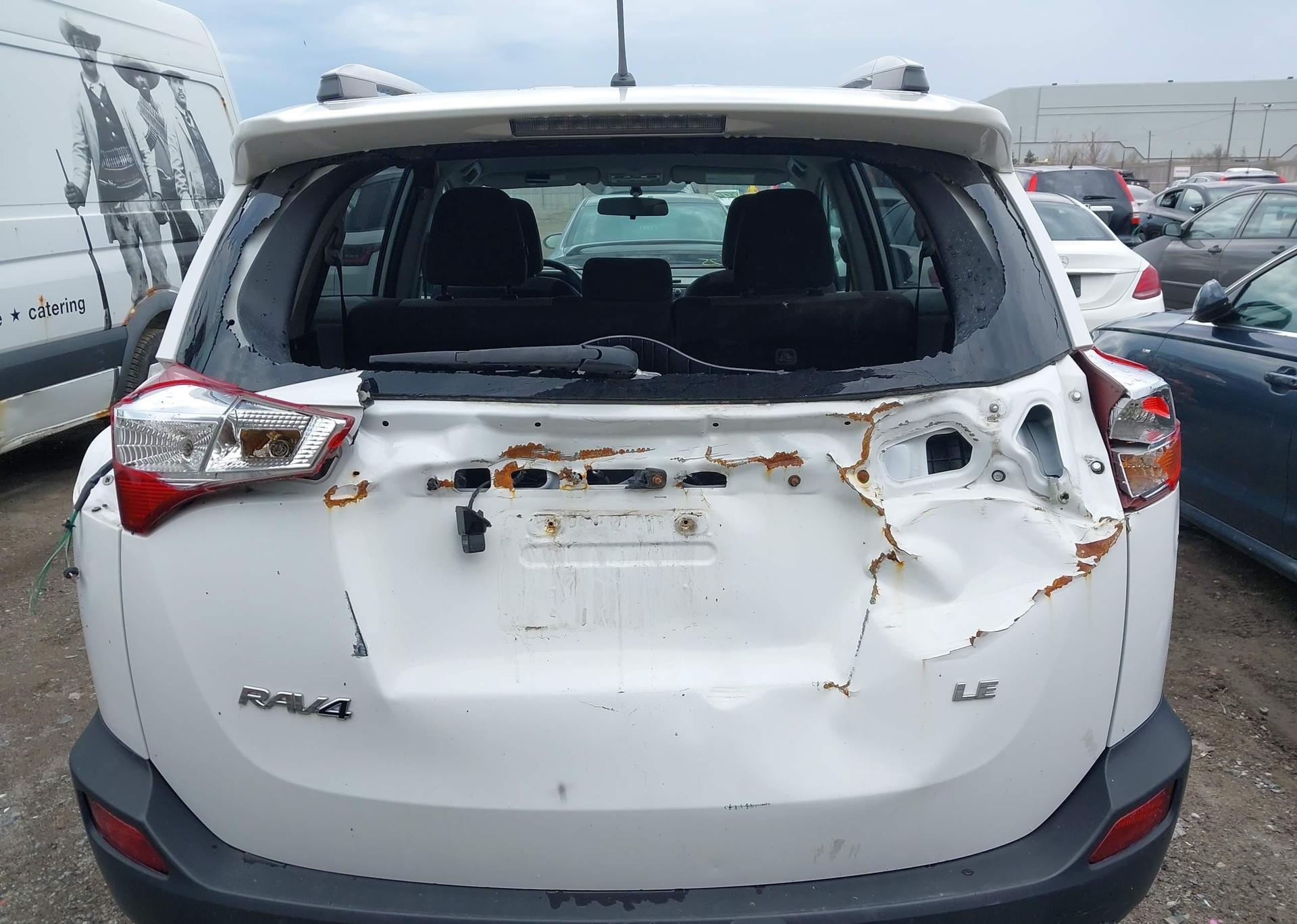 2013 TOYOTA RAV4 LE