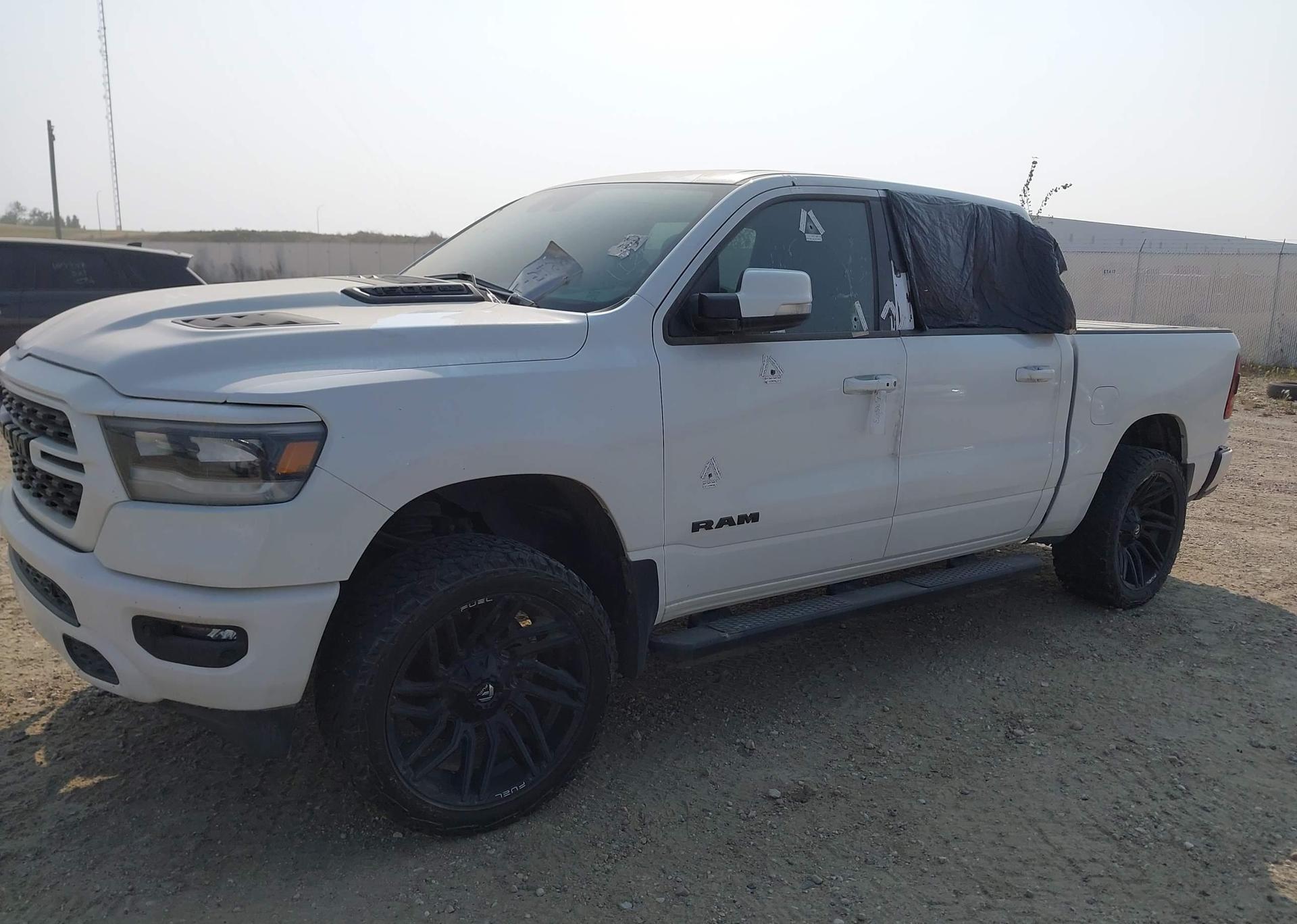 2022 RAM 1500 SPORT