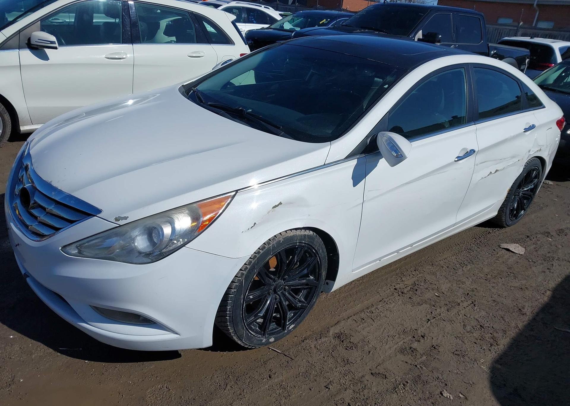 2011 HYUNDAI SONATA SE