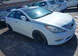 2011 HYUNDAI SONATA SE