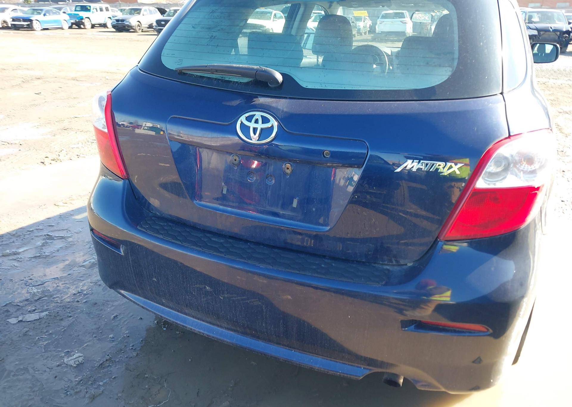 2011 TOYOTA MATRIX WAGON