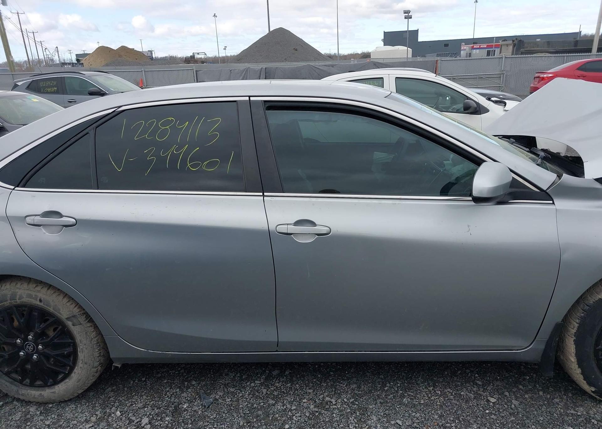 2017 TOYOTA CAMRY