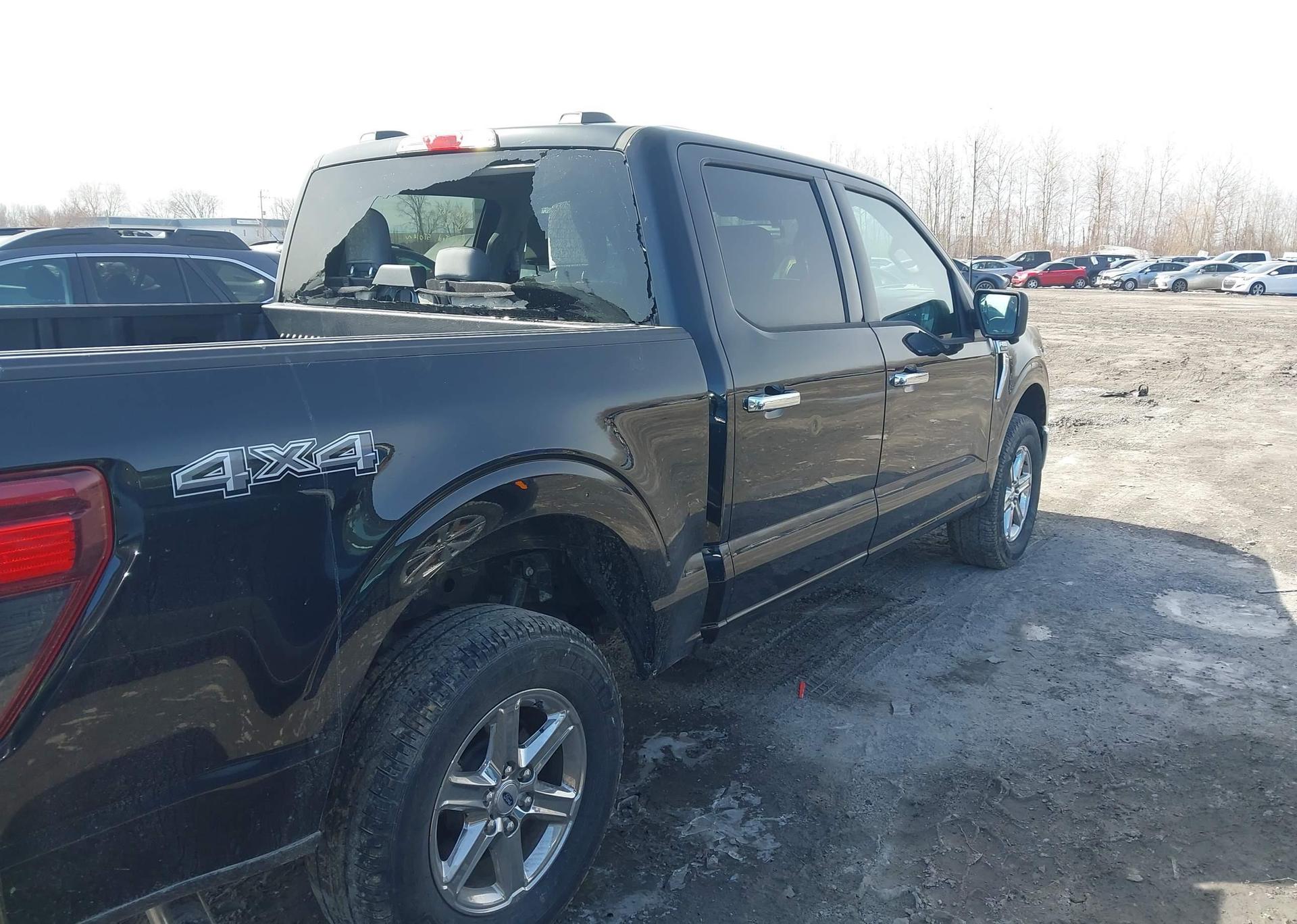 2024 FORD F150 XLT