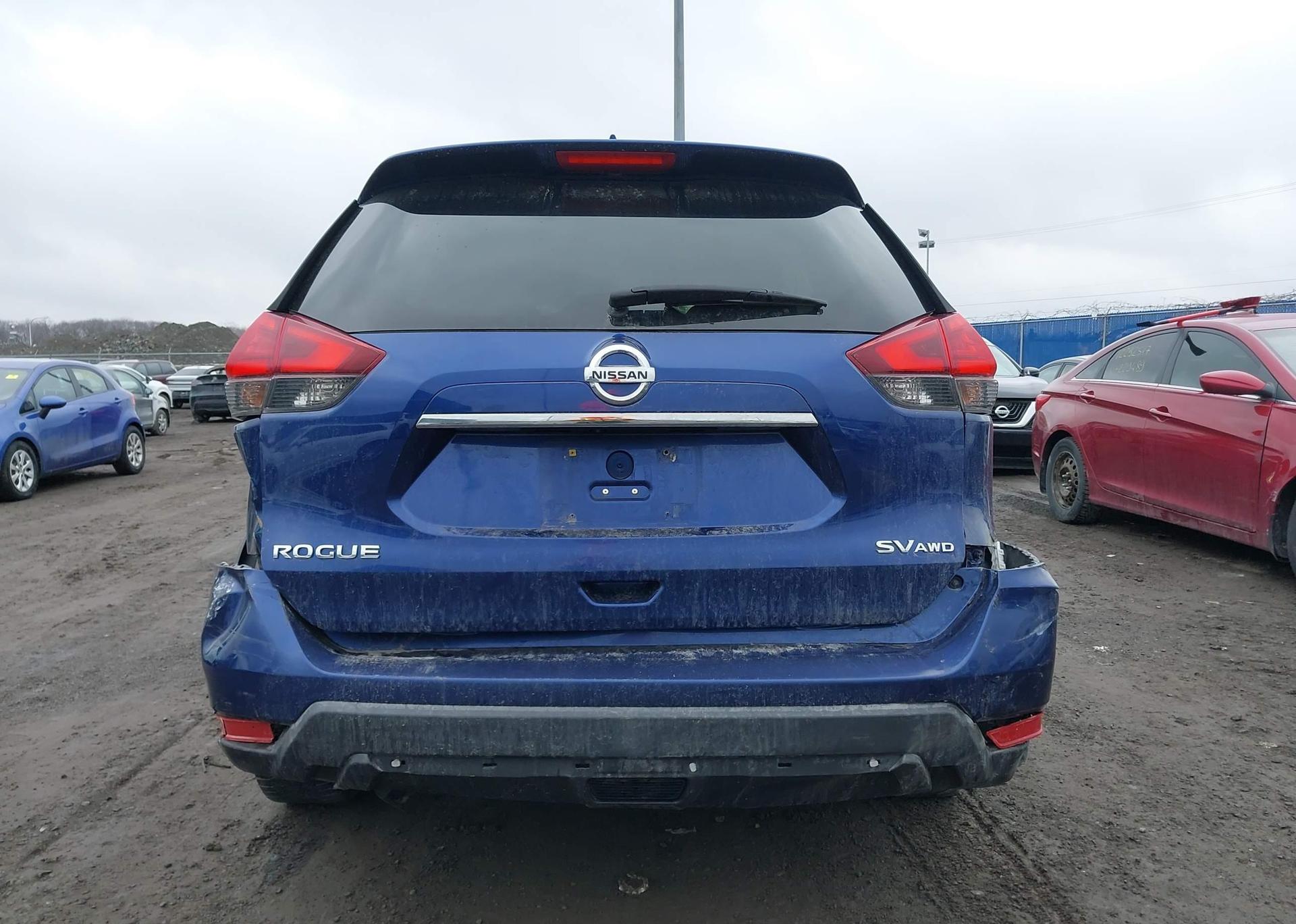 2017 NISSAN ROGUE