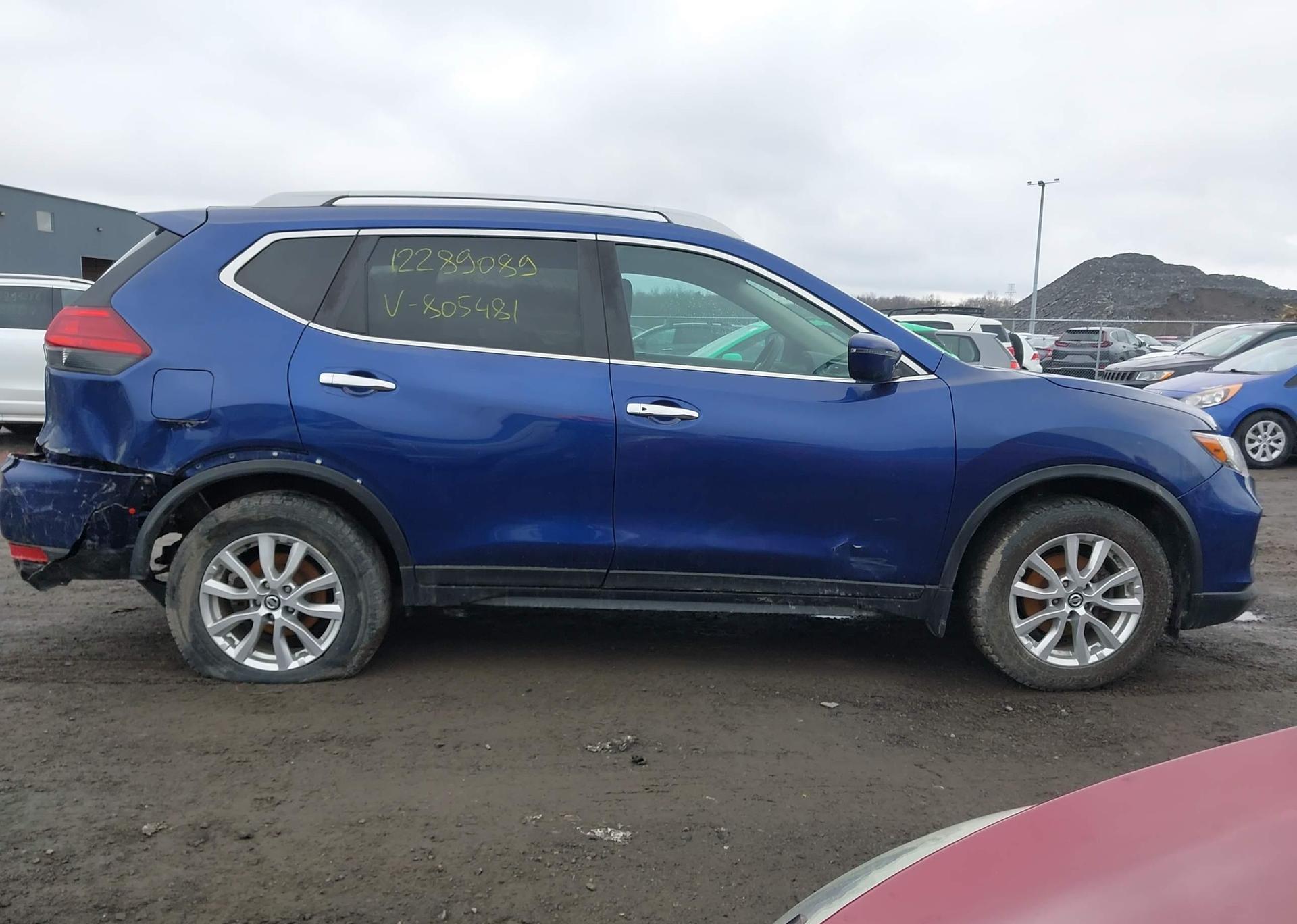 2017 NISSAN ROGUE