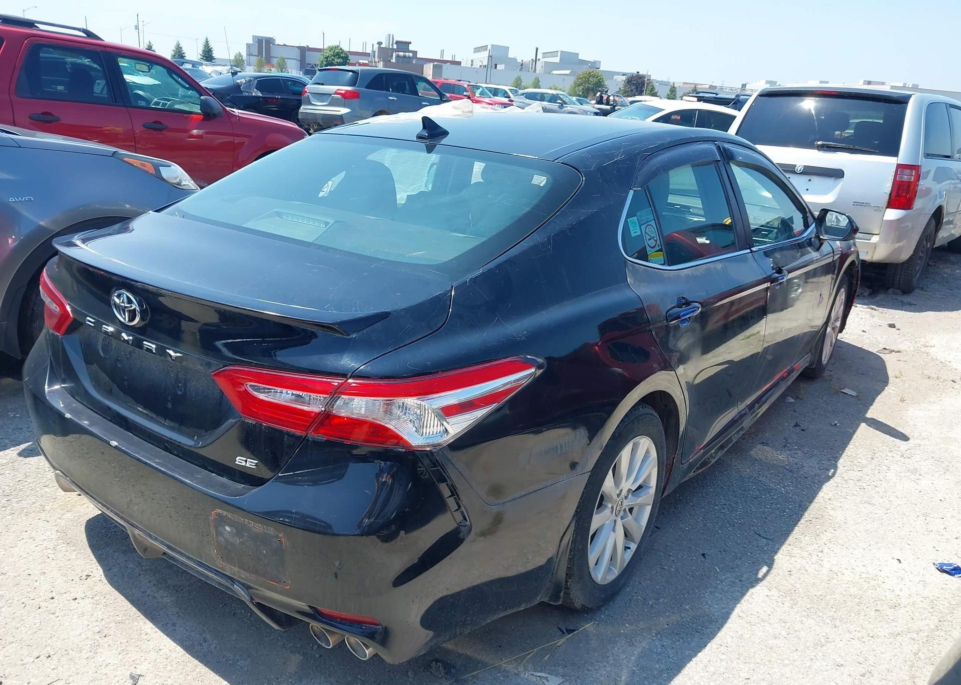 2020 TOYOTA CAMRY SE
