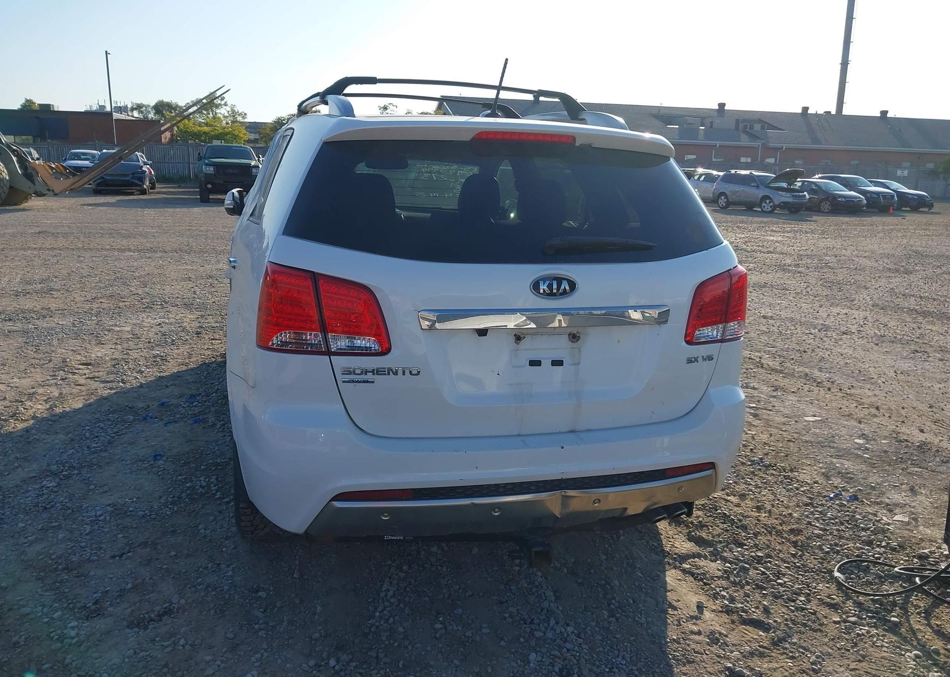 2013 KIA SORENTO