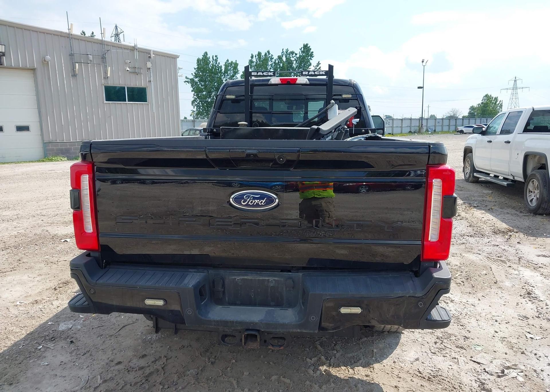 2023 FORD F-250 XLT