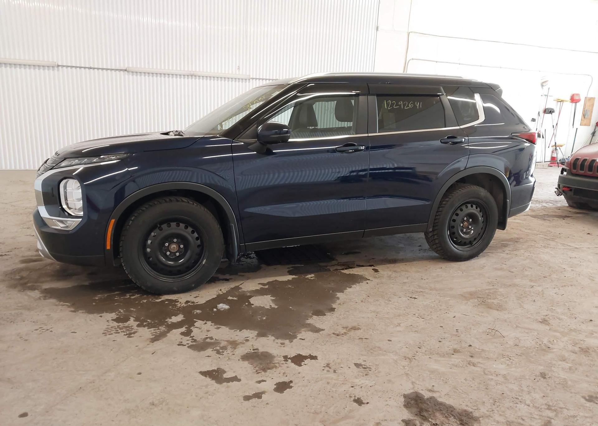 2024 MITSUBISHI outlander