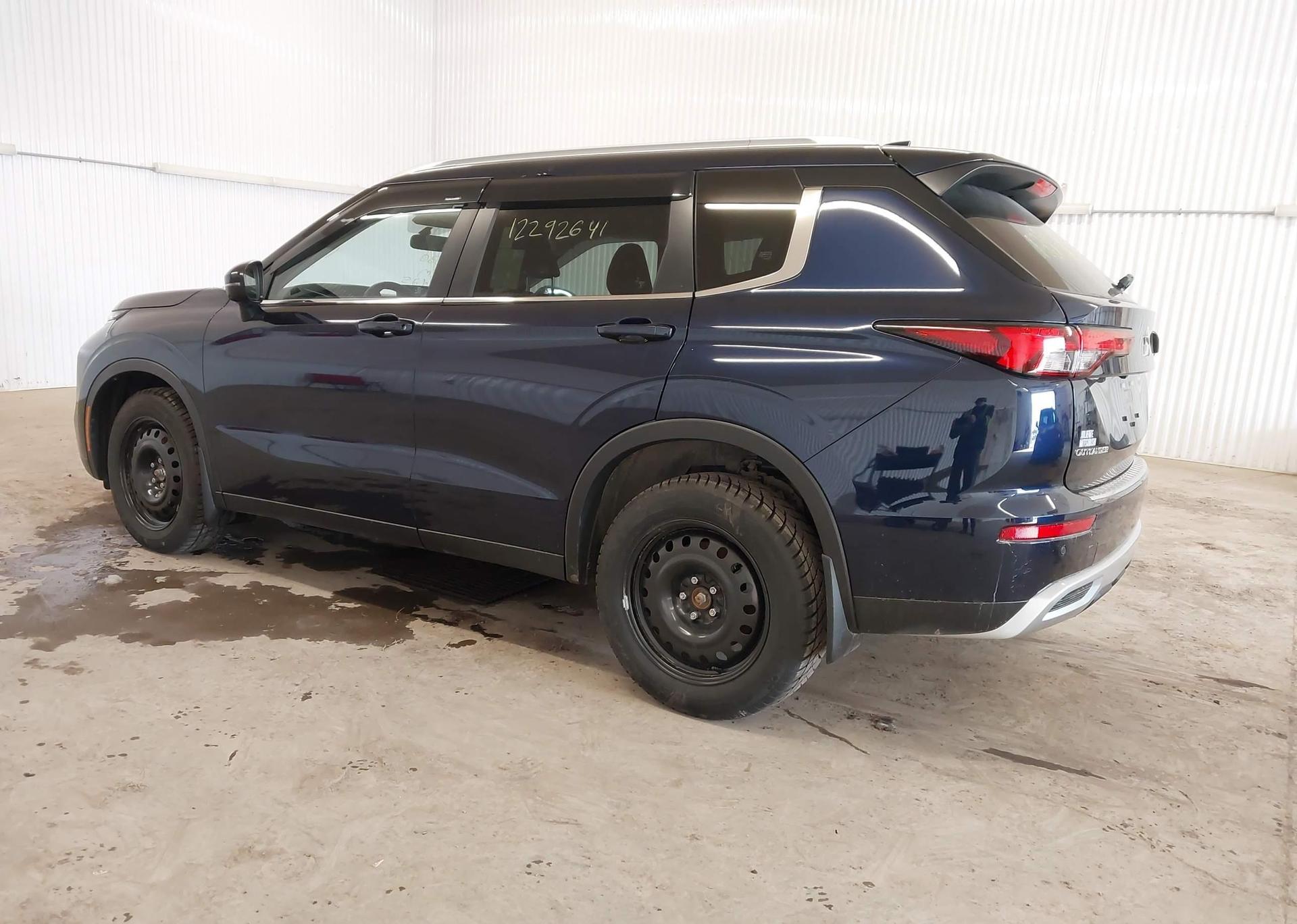 2024 MITSUBISHI outlander