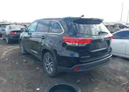 2019 TOYOTA highlander xle
