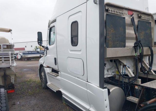 2020 FREIGHTLINER CASCADIA 126