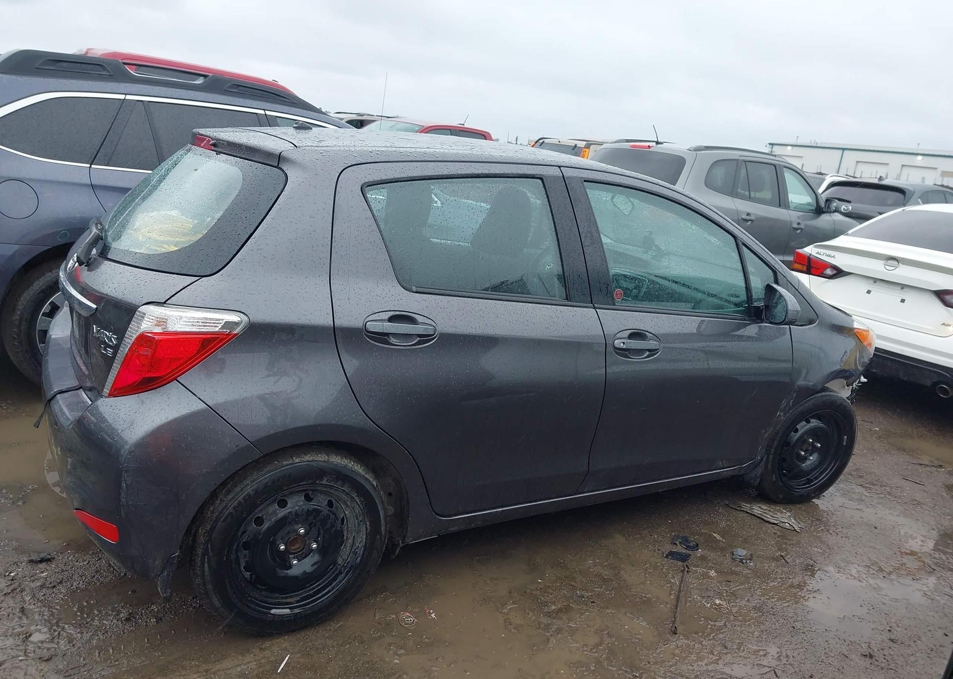 2014 TOYOTA YARIS