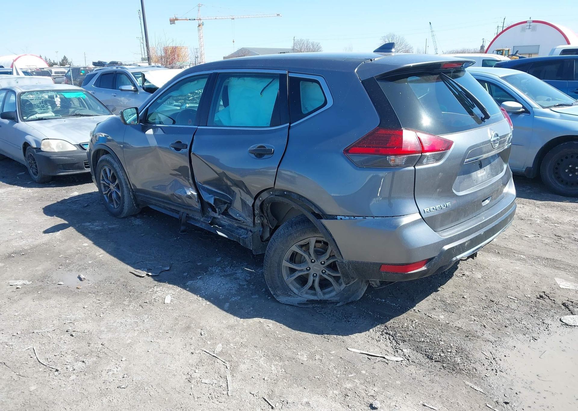 2017 NISSAN ROGUE