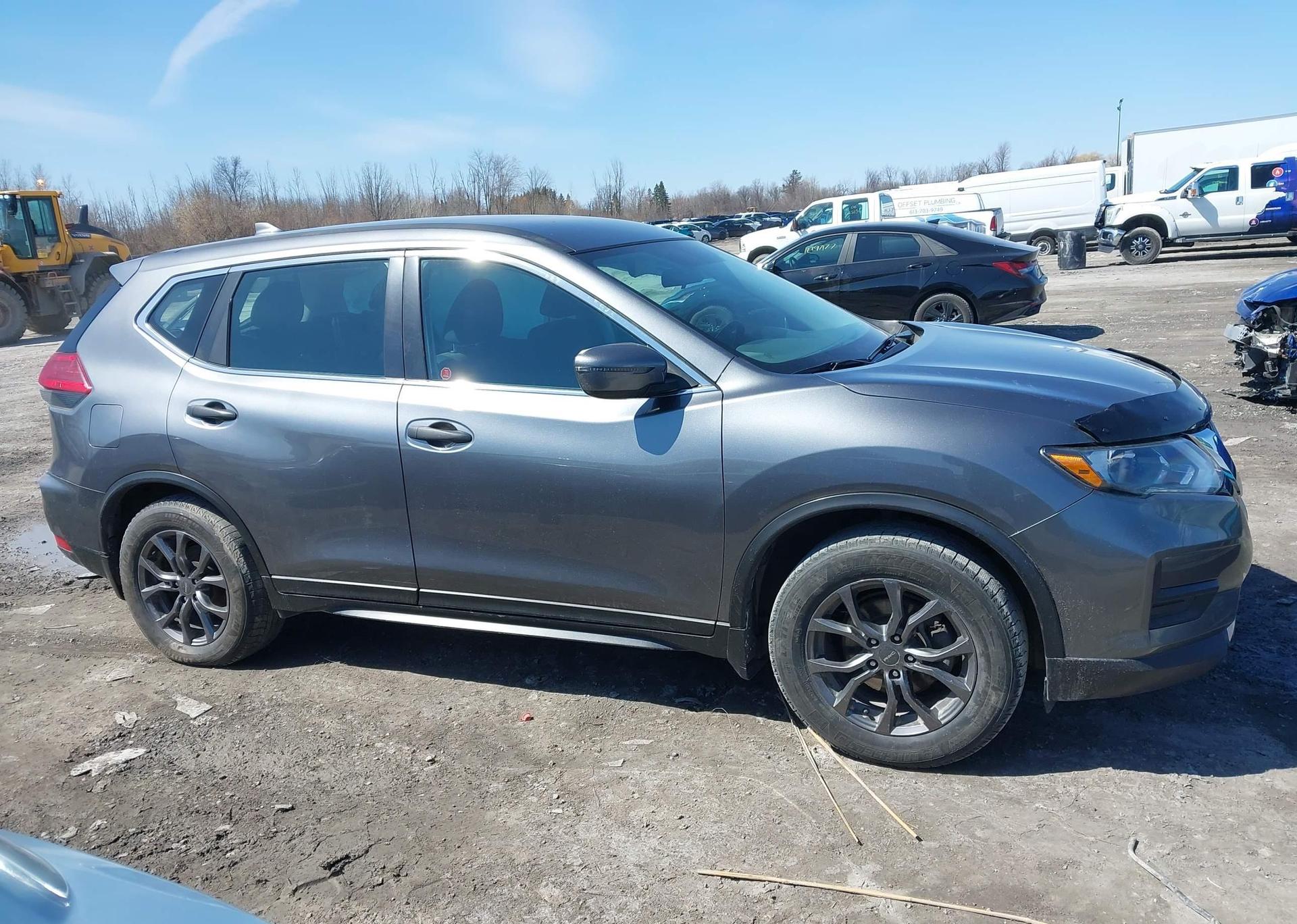 2017 NISSAN ROGUE