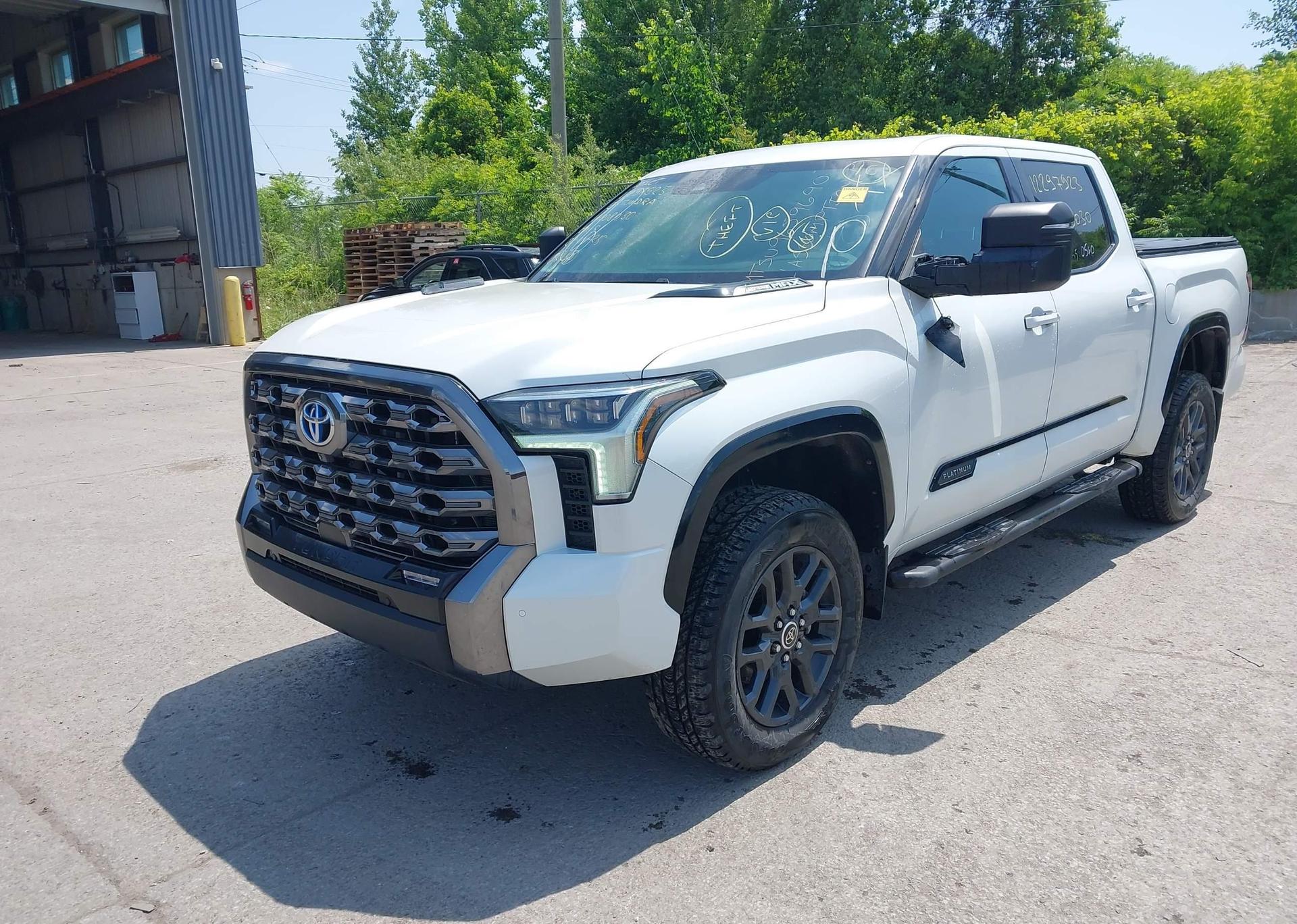 2022 TOYOTA TUNDRA HYBRID PLATINUM