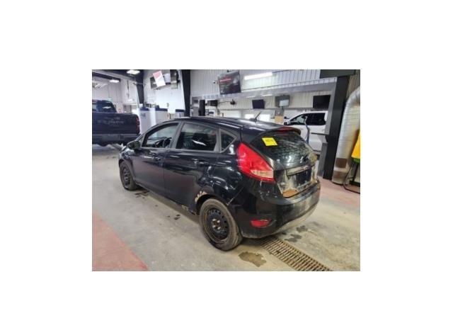 2013 FORD FIESTA SE