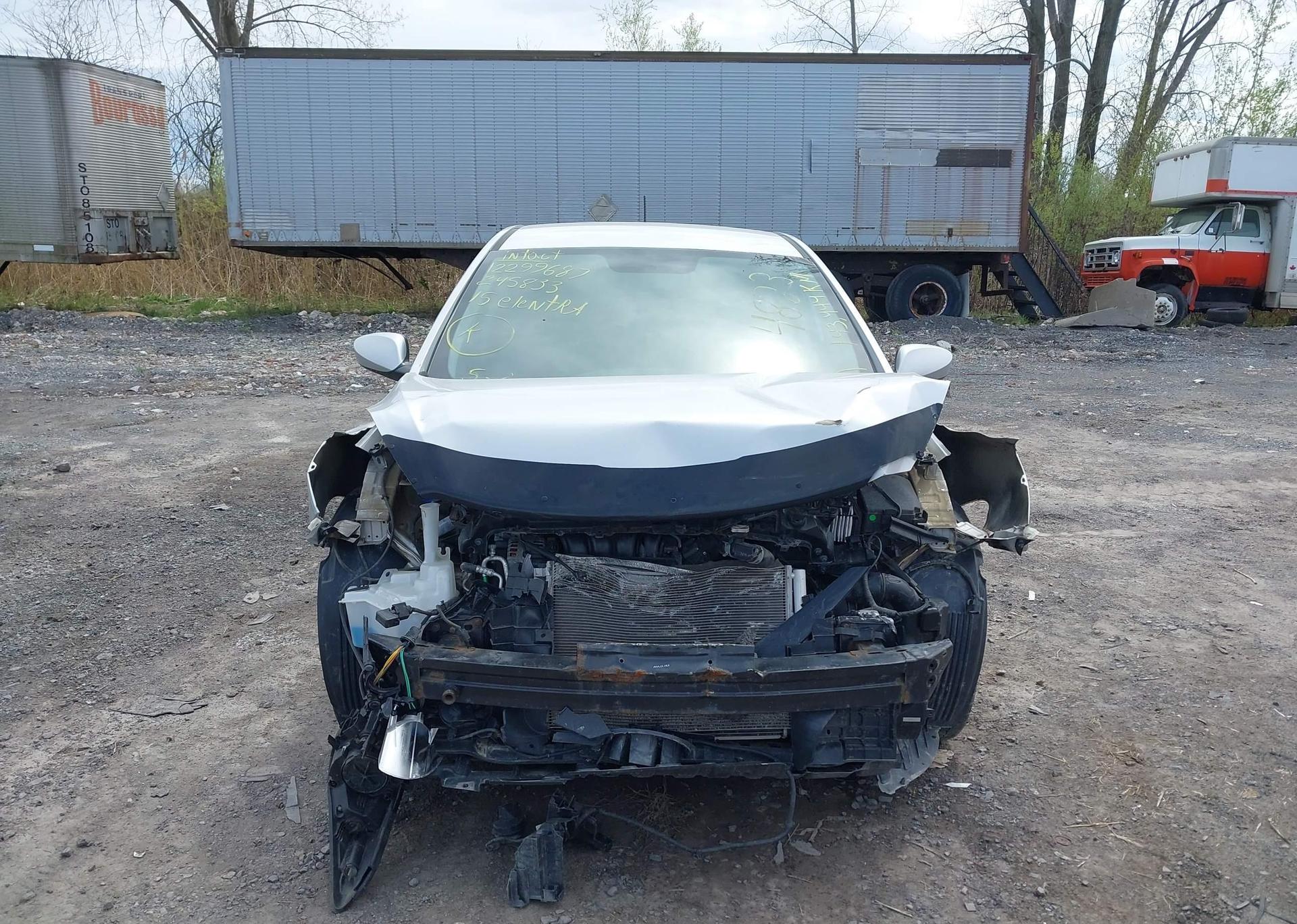 2015 HYUNDAI ELANTRA