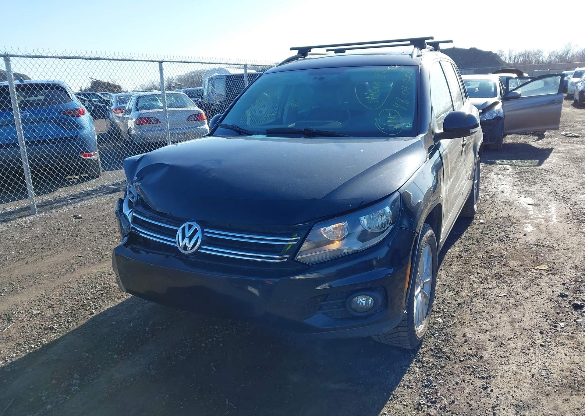 2012 VOLKSWAGEN TIGUAN