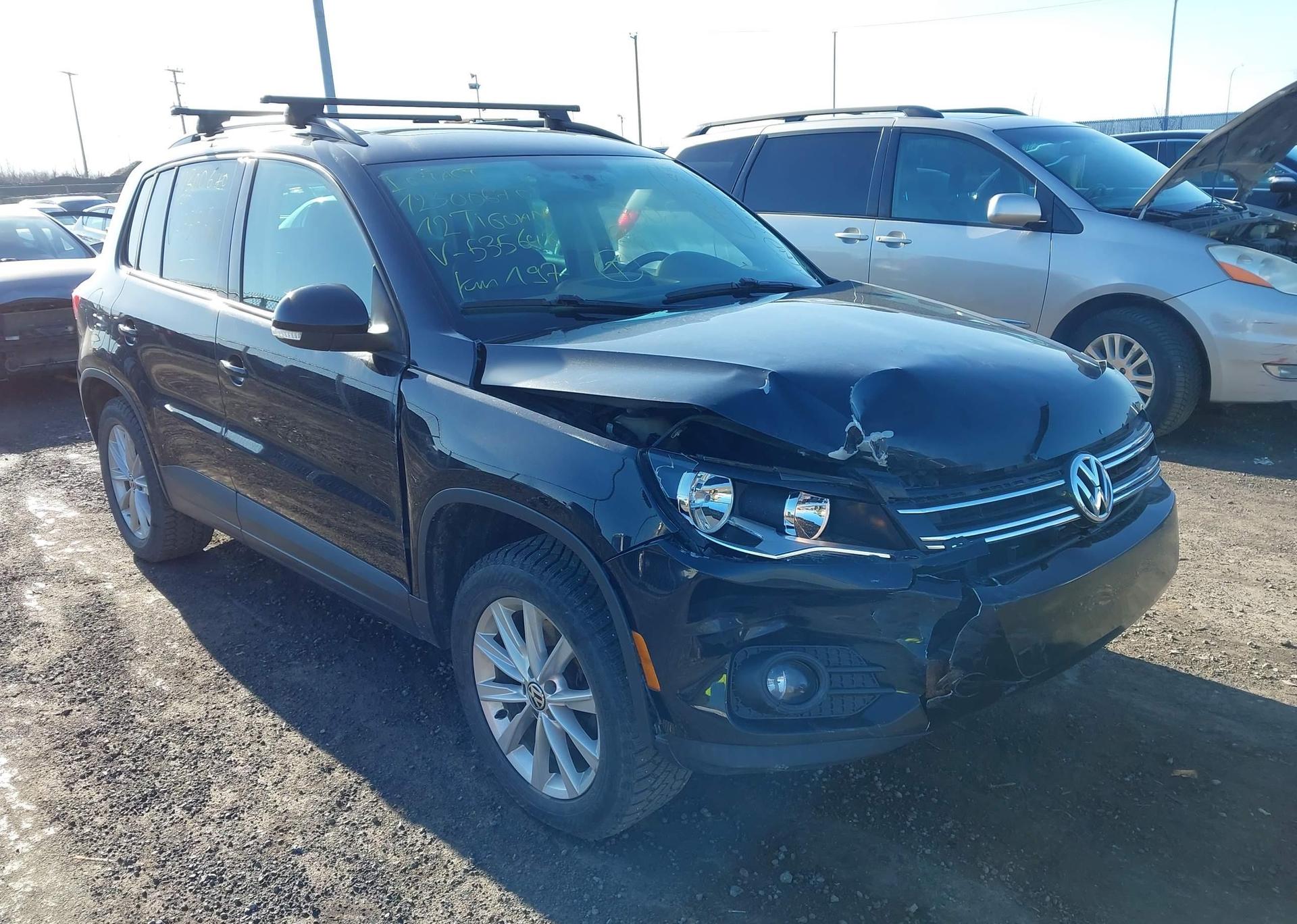 2012 VOLKSWAGEN TIGUAN