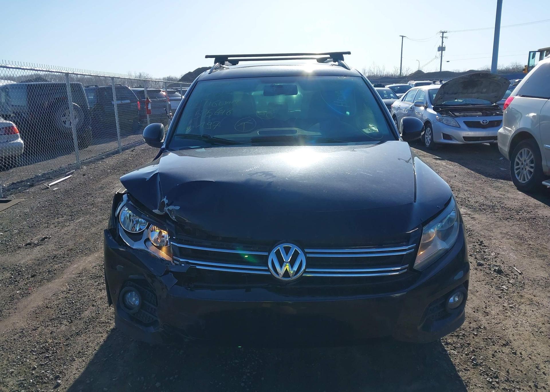 2012 VOLKSWAGEN TIGUAN