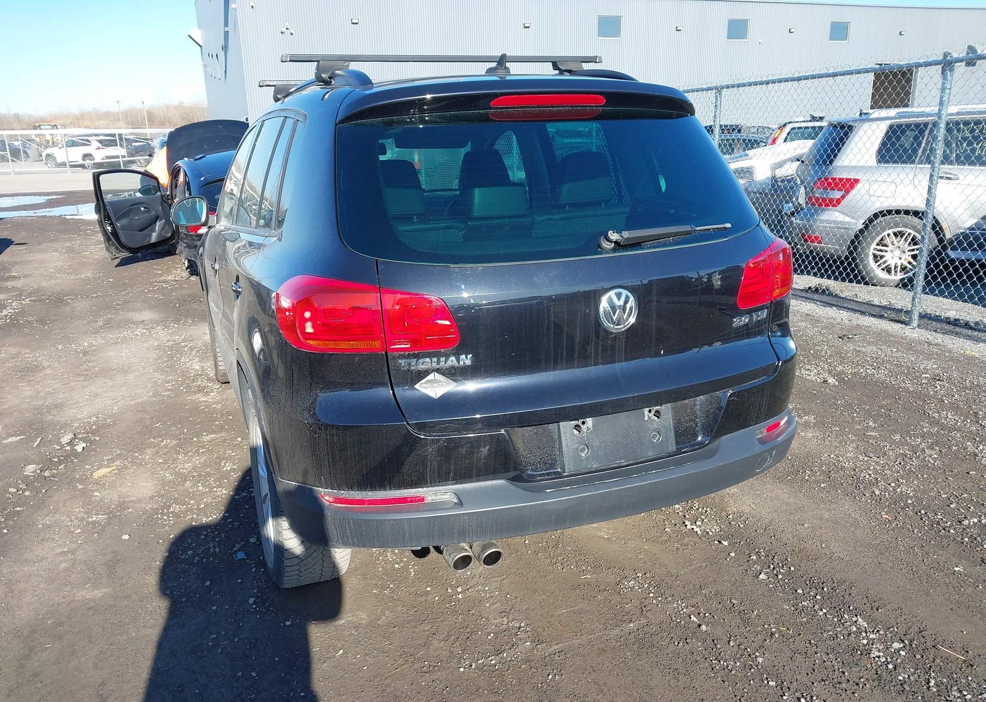 2012 VOLKSWAGEN TIGUAN