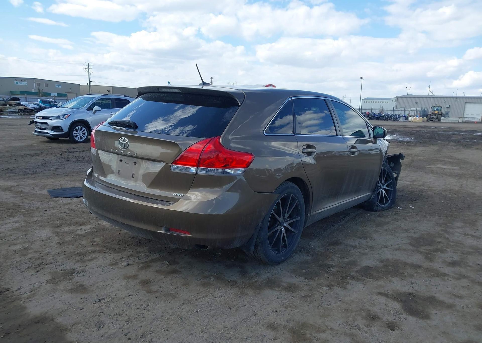 2010 TOYOTA VENZA BASE V6