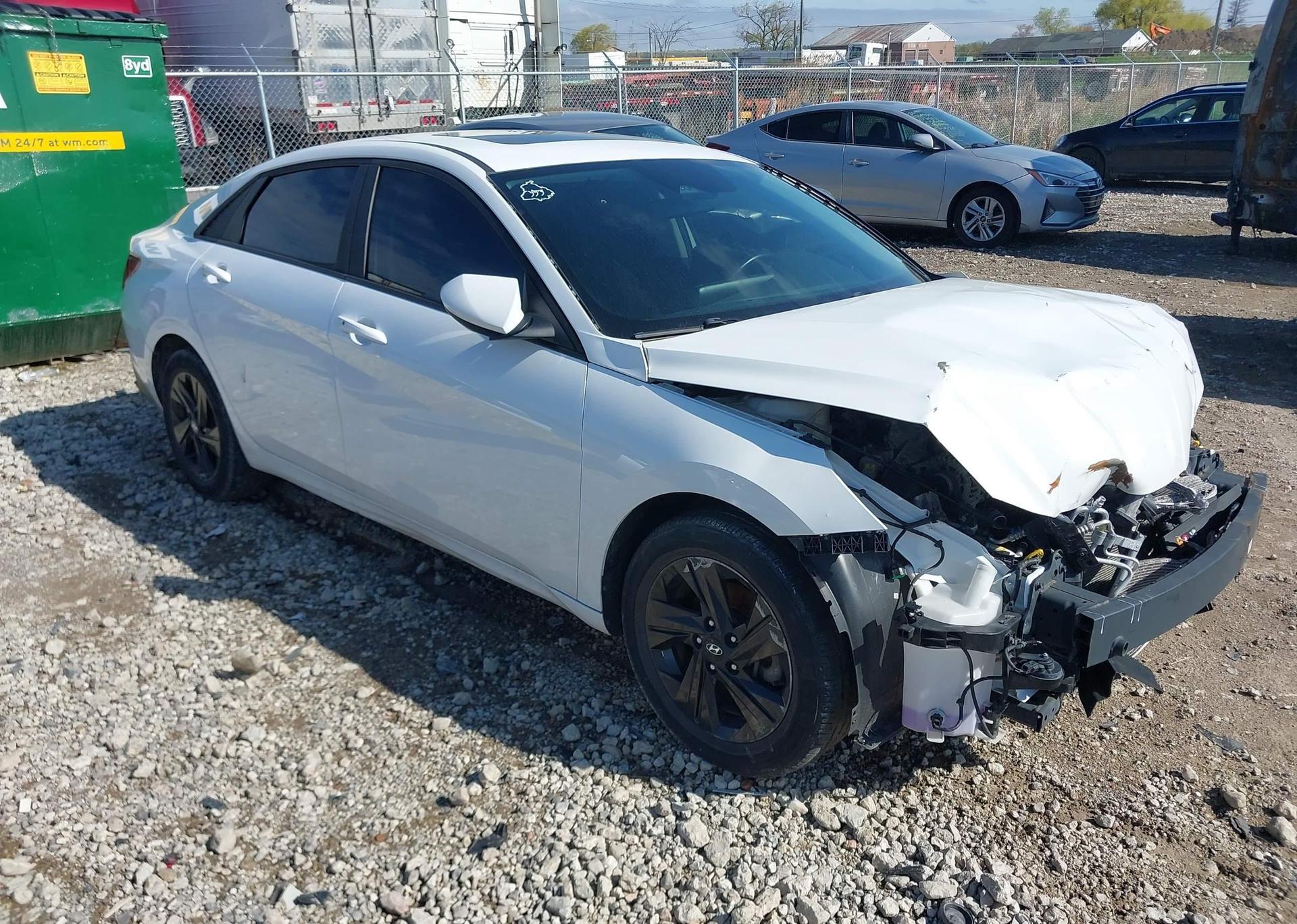 2022 HYUNDAI ELANTRA SEL