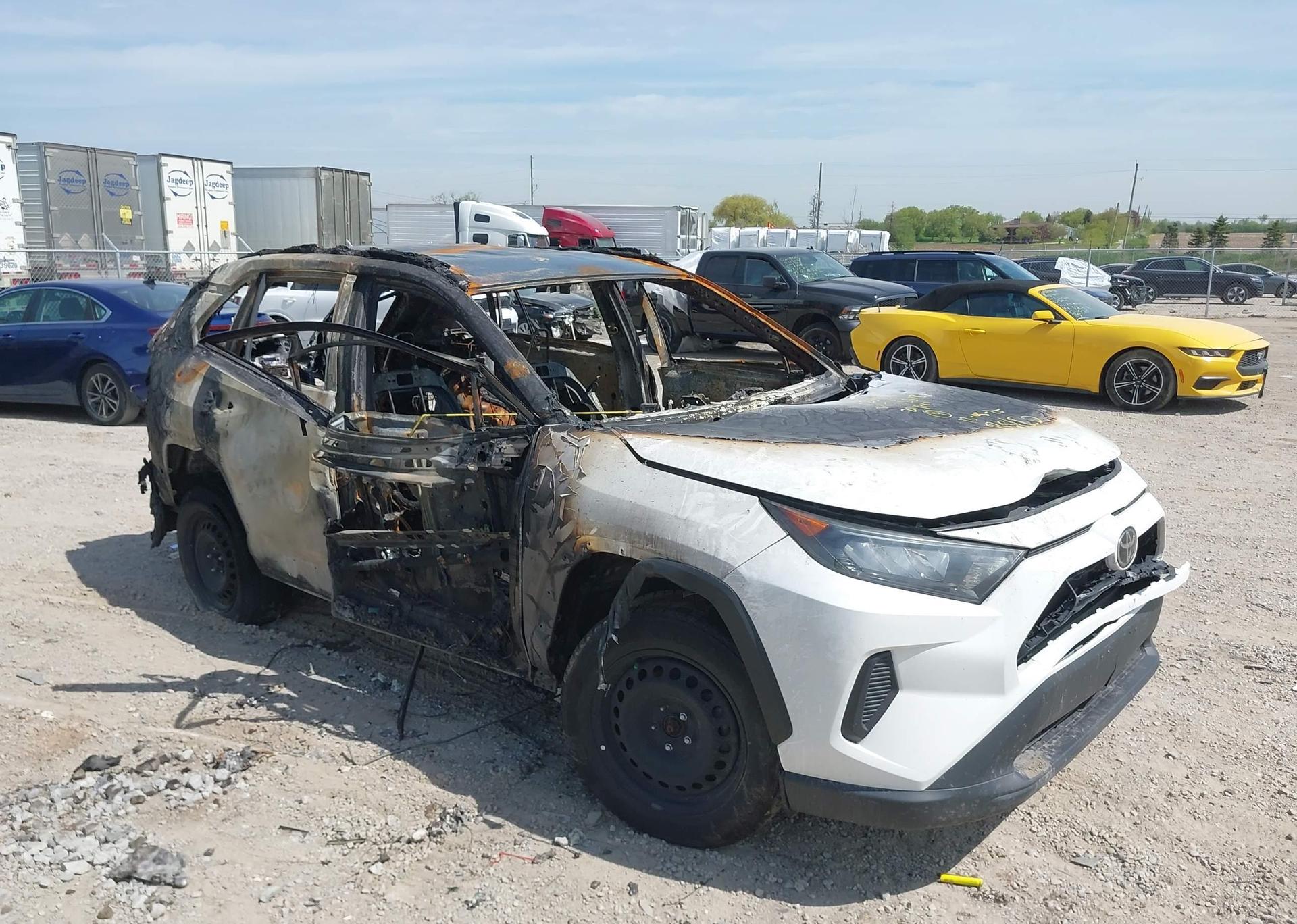 2021 TOYOTA RAV4 LE