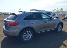 2011 INFINITI FX35