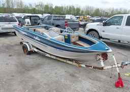 1985 SYLVAN SUNCHASER BOAT & TRAILER