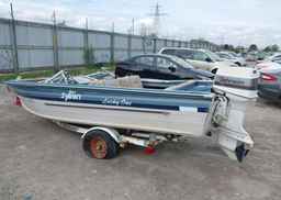 1985 SYLVAN SUNCHASER BOAT & TRAILER