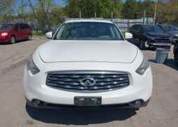 2011 INFINITI FX35