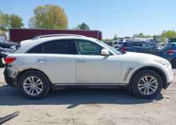 2011 INFINITI FX35